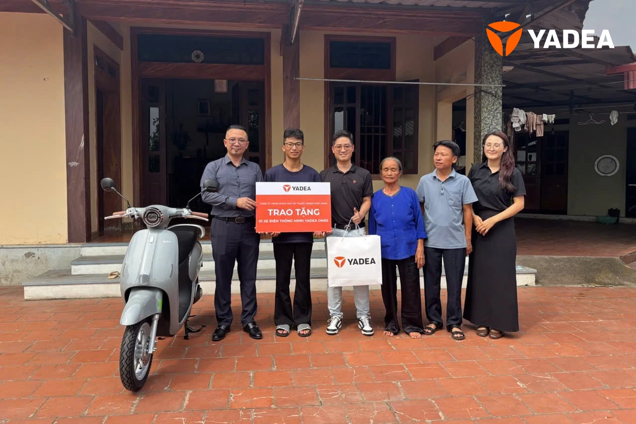 YADEA Trao Tặng Xe Điện Thông Minh Cho Thủ Khoa Toàn Quốc 30 Điểm Nguyễn Khắc Công Sài Thành Group - XE ĐIỆN BÁN CHẠY HÀNG ĐẦU THẾ GIỚI